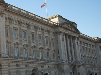 Almanlardan sonra İngilizler de elçiliği kapatıyor