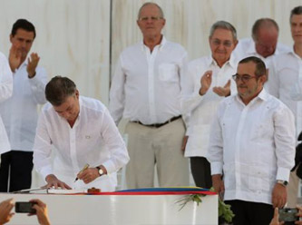Kolombiya'da FARC gerillalarına af yasası onaylandı