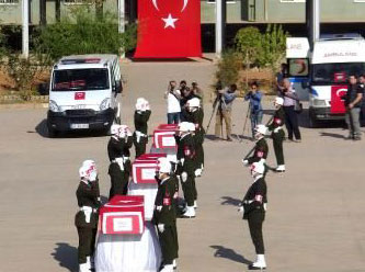 Mardin şehitleri gözyaşlarıyla memleketlerine uğurlandı