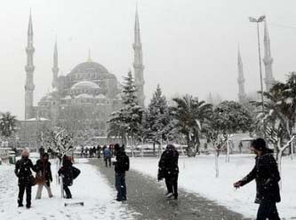 İstanbul'da yarın kuvvetli kar yağışı uyarısı