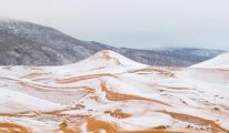 Dünyanın en büyük ve sıcak çölüne kar yağdı