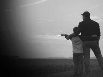 Zindandaki öğretmenden 3 çocuğuna mektup