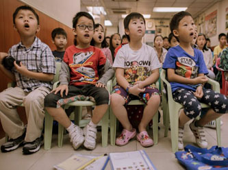 Çin'de tek çocuk kuralının kalkması doğum oranlarını büyük oranda artırdı