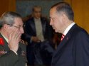 Ahmet Nesin: Dolmabahçe’de Erdoğan’ın önüne Cemaat dosyası kondu, idamla tehdit edildi