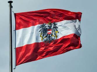 Avusturya'da aşırı sağlar koalisyona giriyor