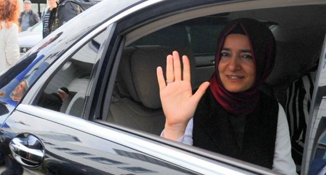 'Ele verir talkını kendi yutar salkımı': Belediye bursu 85 bin dolar ile New York'a gitmişti!