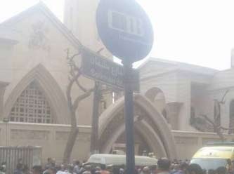 Mısır'da kilisede patlama: 17 ölü
