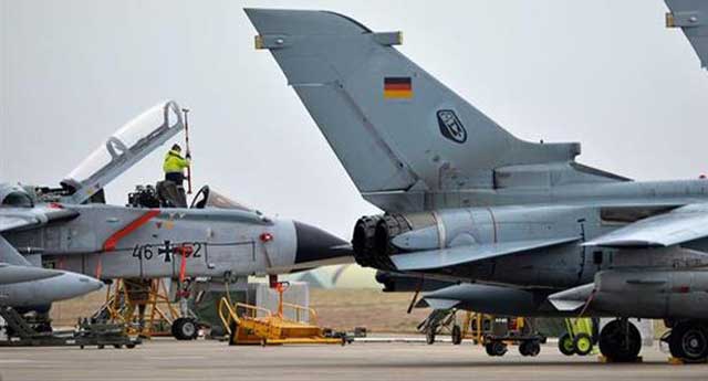 Ukrayna'nın savaş uçağı talebine Almanya'dan ret