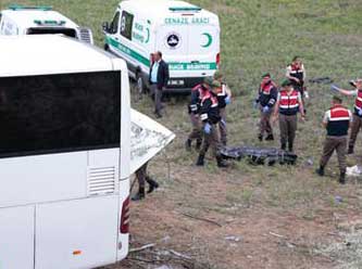Ankara yakınlarında yolcu otobüsü devrildi