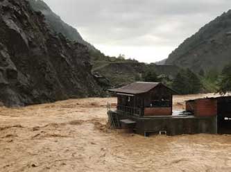 Rize'de selde hayatını kaybedenlerin sayısı artıyor