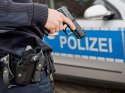 Almanya dehşet saçan Türk'ü arıyor: Eşini başından vurup, berberde 3 kişiyi yaraladı
