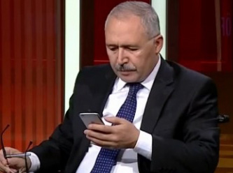 Yandaş Abdülkadir Selvi'yi fena 'ti'ye aldı