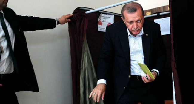 Cumhur İttifakı ortağı 'erken seçim ihtimali yüksek' deyip tarih bile verdi