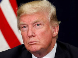 Trump'ın ekibinden bir kişi daha istifa etti...