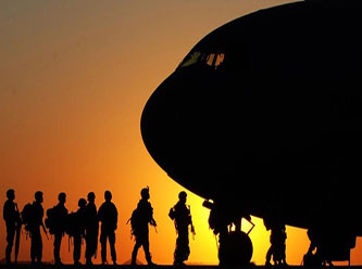 Libya'da askeri kargo uçağı düştü: 5 ölü