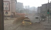 Ankara'da altyapı felaketi: Araçlar sürüklendi, hasar büyük
