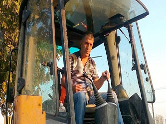 Yunanistan kepçe operatörünü iade etti