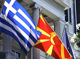 Makedonya isim değişikliği anlaşması Yunanistan'da protesto edildi