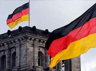 Almanya'da hükümette ‘çok eşlilik’ çatlağı