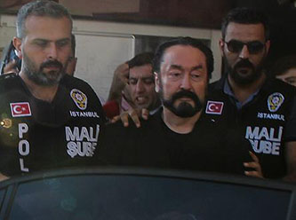 AKP'yi Adnan Oktar'ın arşivi korkusu sardı