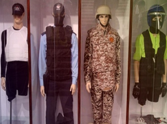 Madem bu elbiseler var Peki kim giyiyor ?