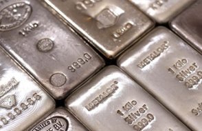 BOFA'dan yeni hedef: Gümüş getiride altını solladı!