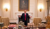 Çalışanlar mecburi izinde olunca Trump yemekleri dışardan getirtti