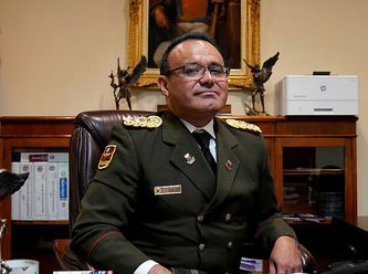 Venezuela'nın askeri ataşesi saf değiştirdi