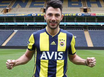 Tolgay Arslan resmen Fenerbahçe'de