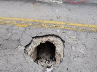 Obruk sanılan çukur, bankaya kazılan tünel çıktı