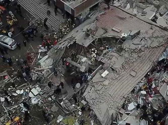 İstanbul'da çöken binada acı bilanço: 2 ölü, 7 yaralı