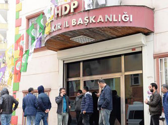 HDP Diyarbakır büroya polis baskını: 5 gözaltı