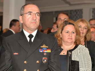 Tutuklu amiralin eşi: Eşime birliğe dön diyen de vur emri veren de aynı kişi