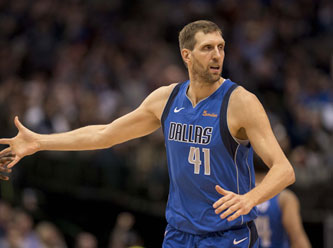 NBA'nın efsanevi Almanı Nowitzki veda etti