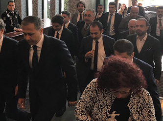 Kayyım Ali Yerlikaya İBB binasına giriş yaptı