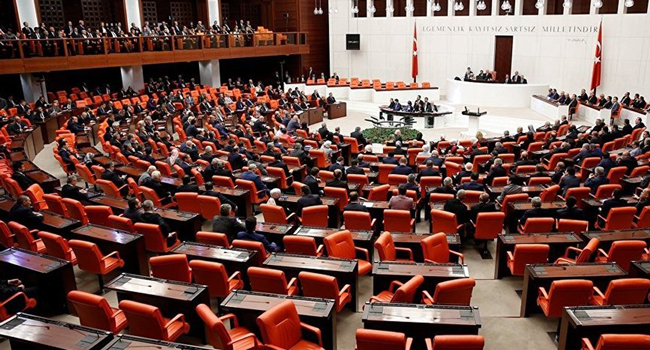 İYİ Partiden istifa eden vekilden ilginç iddia : En az 60 milletvekili partilerinden ayrılıp bağımsız olacak