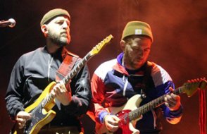 İngiltere, Athena grubuna vize vermedi, konser iptal edildi