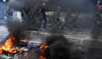 Endonezya'da seçimler protesto ediliyor: 6 ölü, 200 yaralı