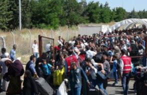 Özdağ'dan flaş iddia: 'Saray'ın ve bakanlığın verilerine göre 13 milyon kaçak ve sığınmacı var'