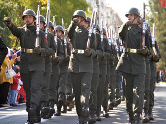 Askerlik yasası değişebilir, AKP'liler rahatsız olmuş...