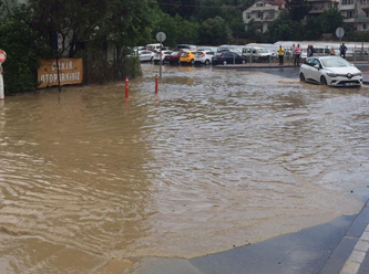 Kocaeli Darıca'da sağanak sele yol açtı: 1 ölü