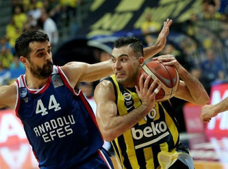 Fenerbahçe Beko yendi, şampiyonluk son maça kaldı