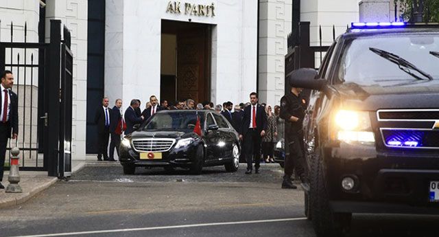 AKP’de iki günde 4 il başkan istifa etti