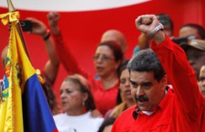Venezuela'da Maduro da muhalefet de zafer ilan etti