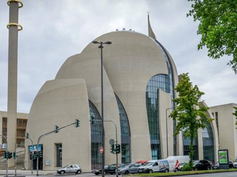 [FLAŞ] Köln Merkez Camii'ne bomba tehdidi