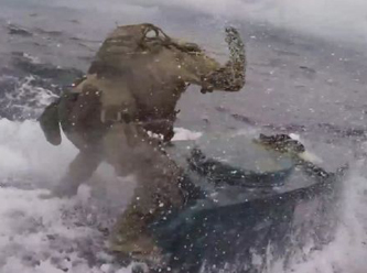 Denizaltıya uyuşturucu operasyonu