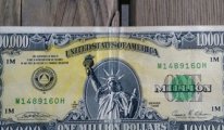 Uşak’ta ele geçirilen dolar banknotu şaşkına çevirdi