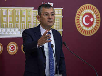 Özgür Özel'den sosyal medya düzenlemesine eleştiri