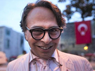 Ünlü modacıya Kızılay çadırında saldırı