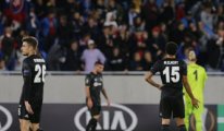 Beşiktaş uzatmada yıkıldı, Başakşehir farklı kaybetti